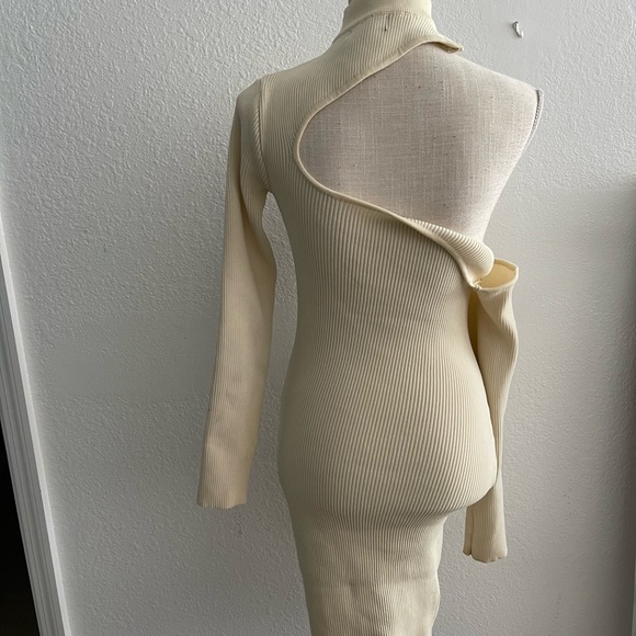 Pretty little things cream dress - Picture 3 of 4